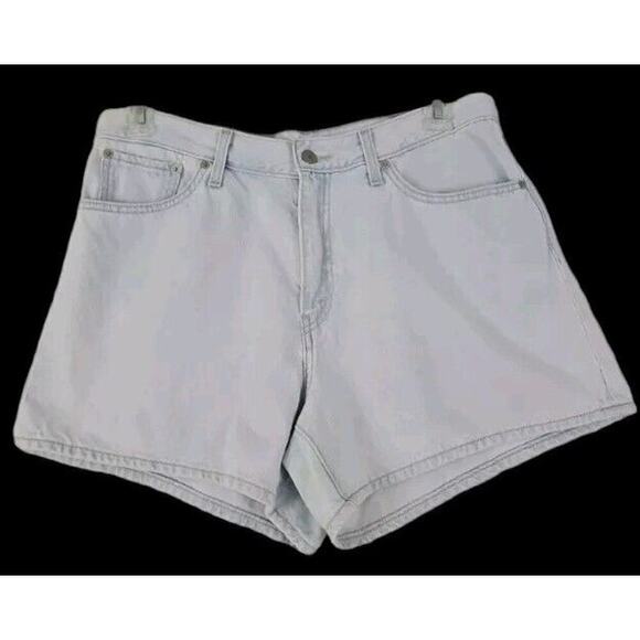 Levi's ~Woman Size 31~ Light Blue Denim 80s Mom Shorts 100% Cotton. - Picture 5 of 9